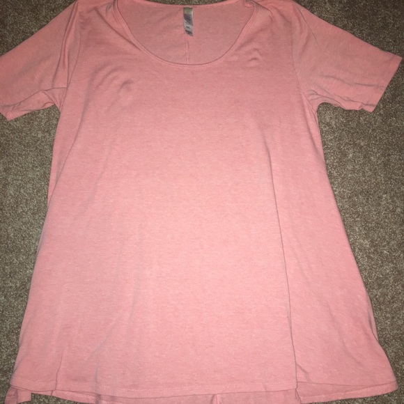 LuLaRoe Tops - LuLaRoe shirt🛍🛍🛍